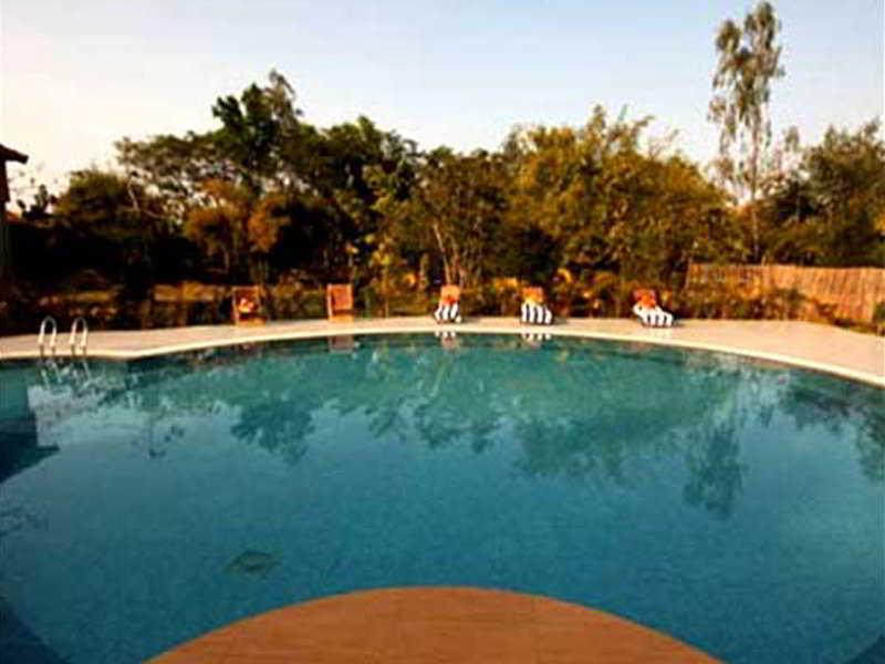 Tiger'S Den Resort Bandhavgarh National Park Exteriör bild