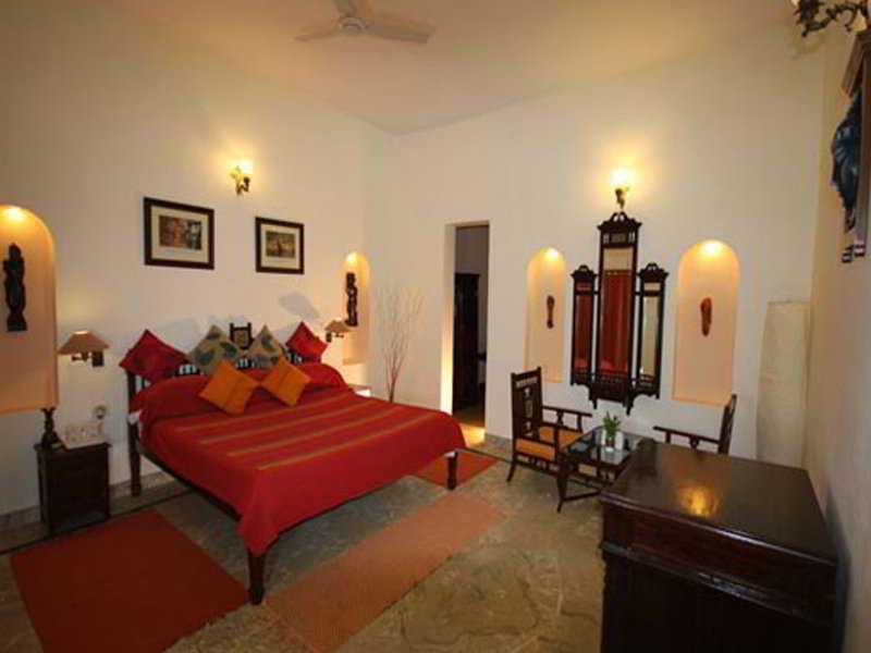 Tiger'S Den Resort Bandhavgarh National Park Exteriör bild