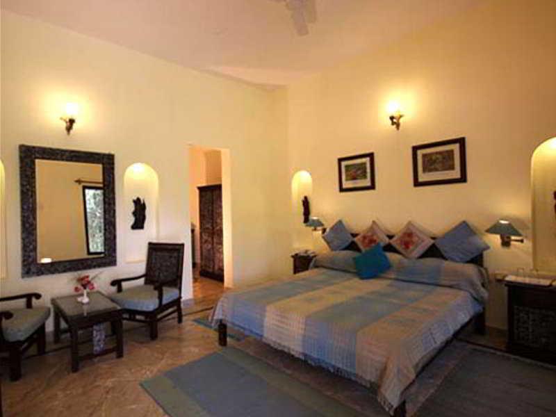 Tiger'S Den Resort Bandhavgarh National Park Exteriör bild