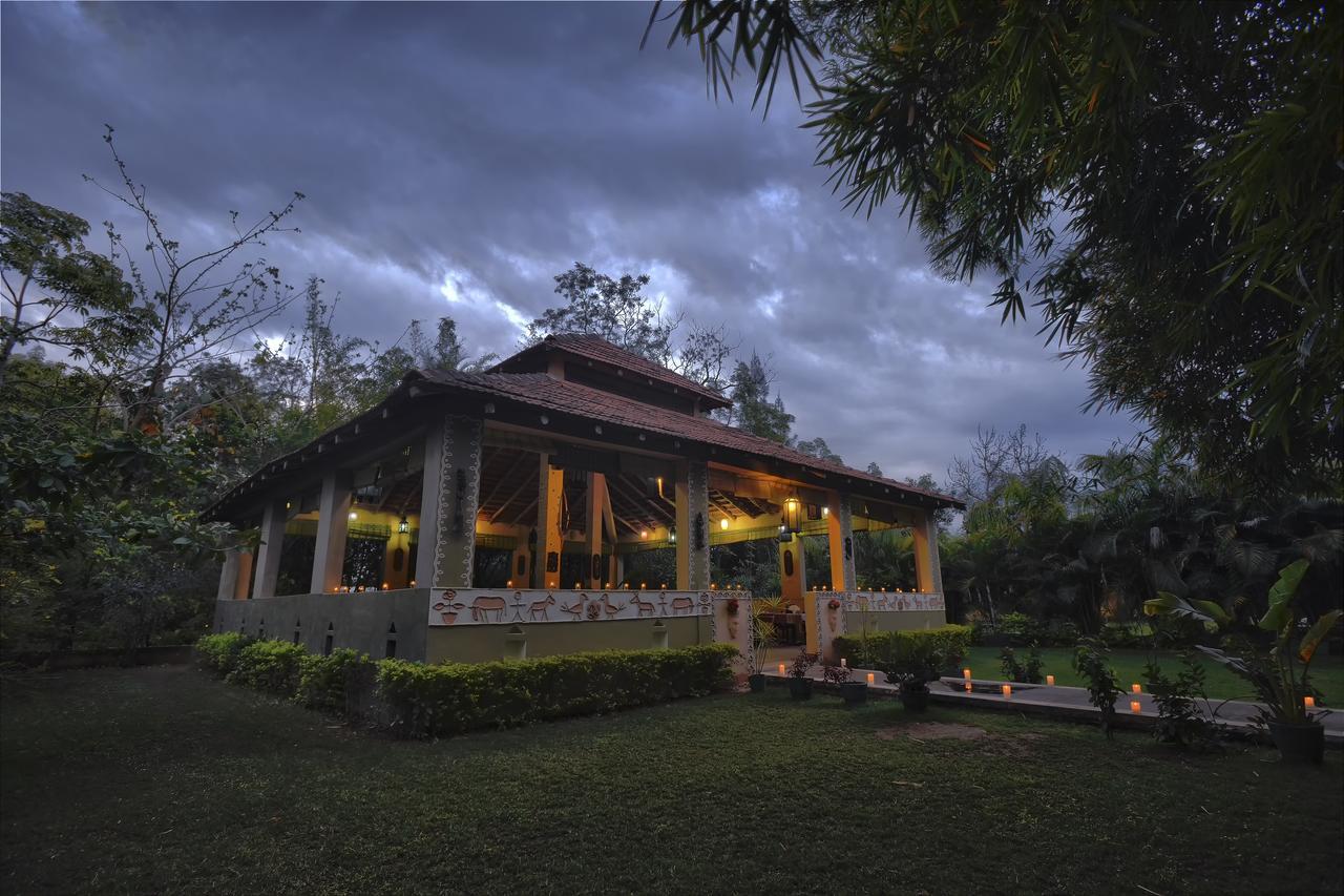 Tiger'S Den Resort Bandhavgarh National Park Exteriör bild