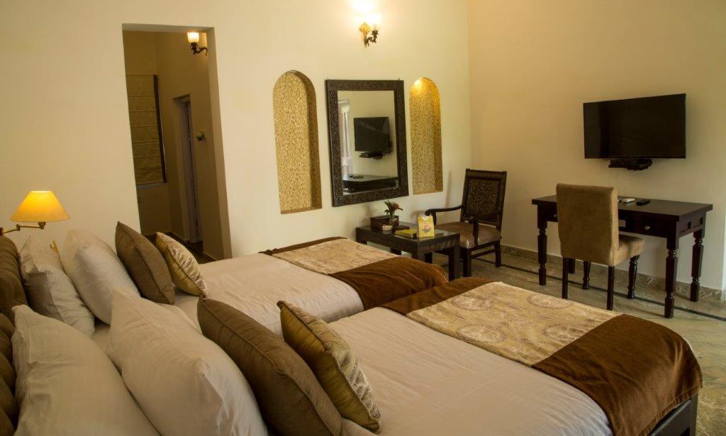 Tiger'S Den Resort Bandhavgarh National Park Exteriör bild